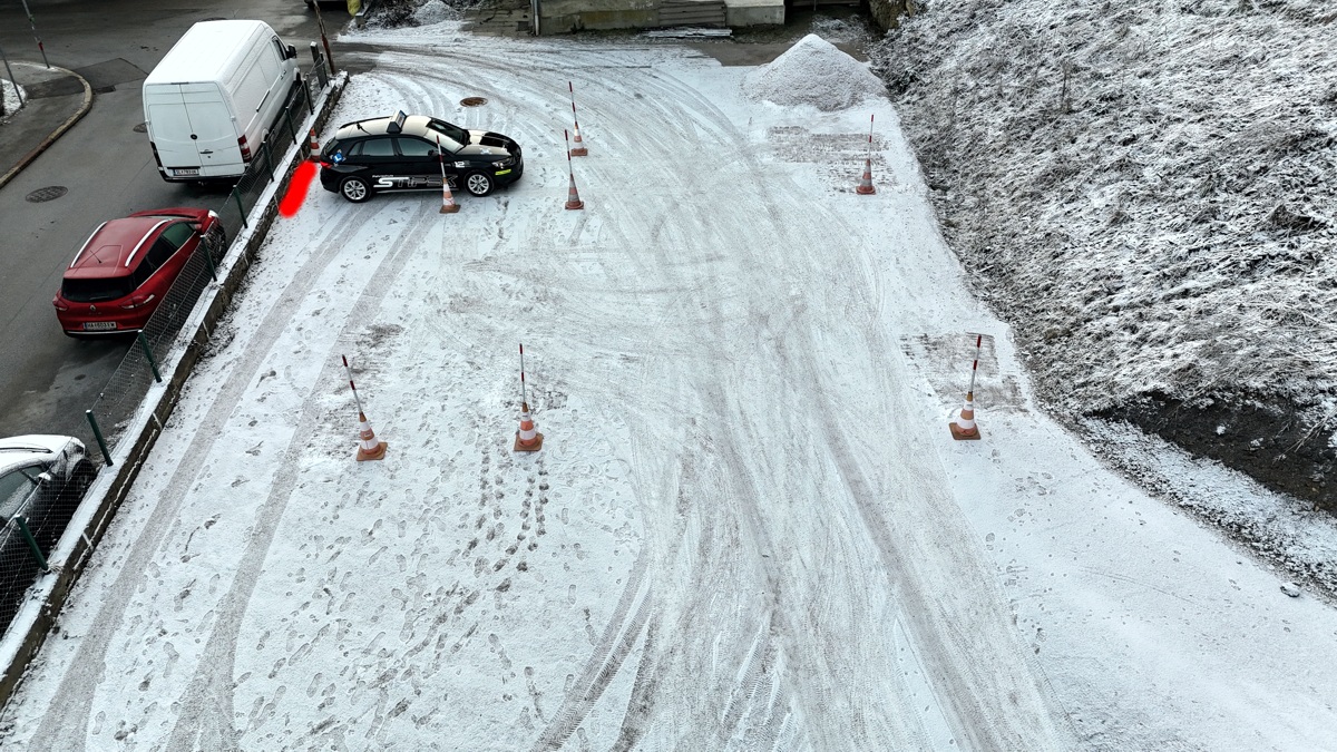 3. Einparken senkrecht (Garage)